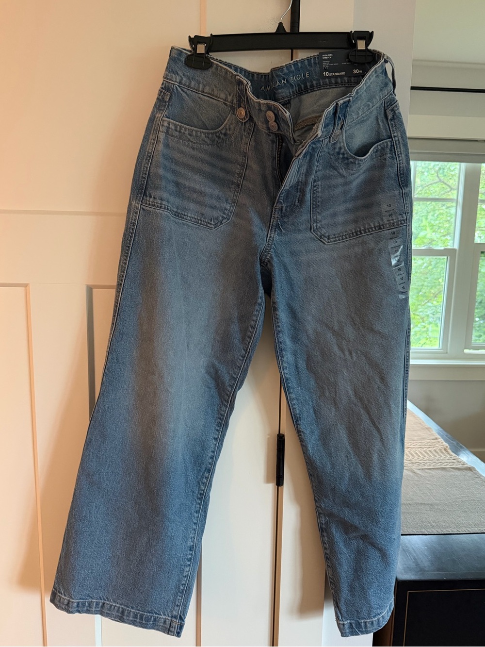 American Eagle HIGH-RISE STRETCH
STOVEPIPE
HIGH-RISE
MEDIUM TINTED INDIGO